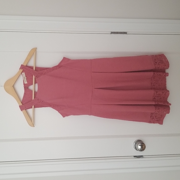 Dusty Rose Pink Colored Dress - Picture 2 of 4
